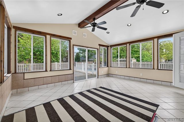 1995 Creekside Drive, Grand Island, NY 14072