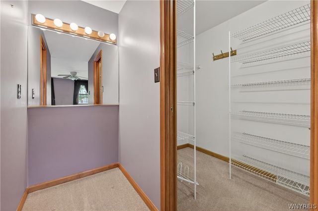 1995 Creekside Drive, Grand Island, NY 14072