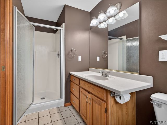 1995 Creekside Drive, Grand Island, NY 14072