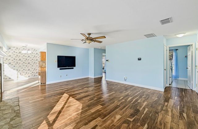 2817 Norfolk DR, Austin, TX 78745