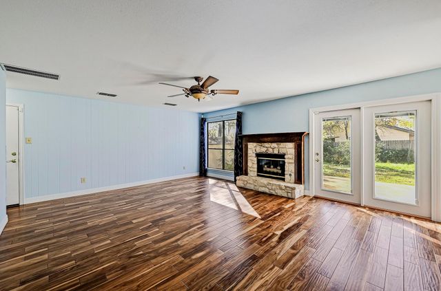 2817 Norfolk DR, Austin, TX 78745