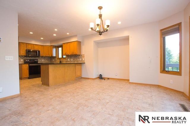 7500 S 36th Street, Lincoln, NE 68516
