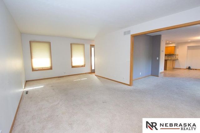 7500 S 36th Street, Lincoln, NE 68516