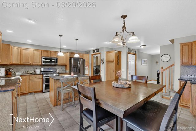 27078 Brookview Court, Brownstown Charter Township, MI 48134