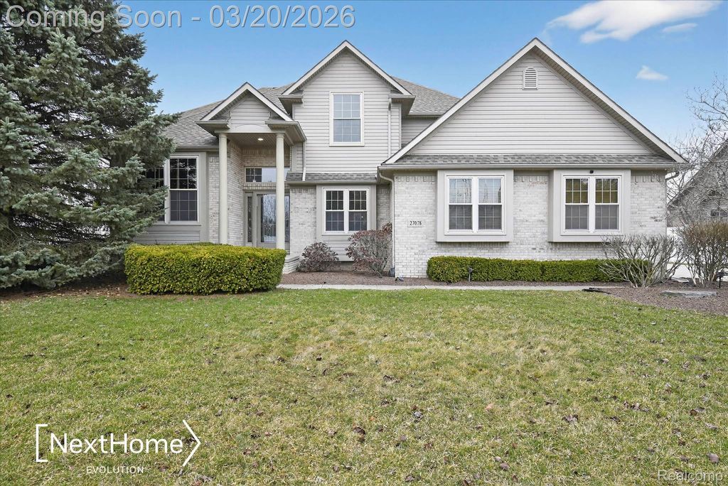 27078 Brookview Court, Brownstown Charter Township, MI 48134