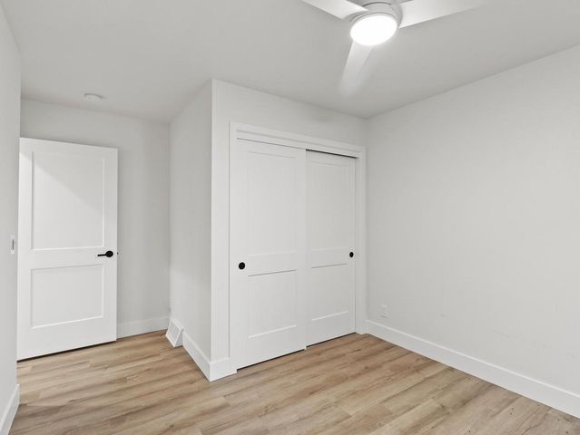 4192 E Lake Vista BOULEVARD, Oak Creek, WI 53154