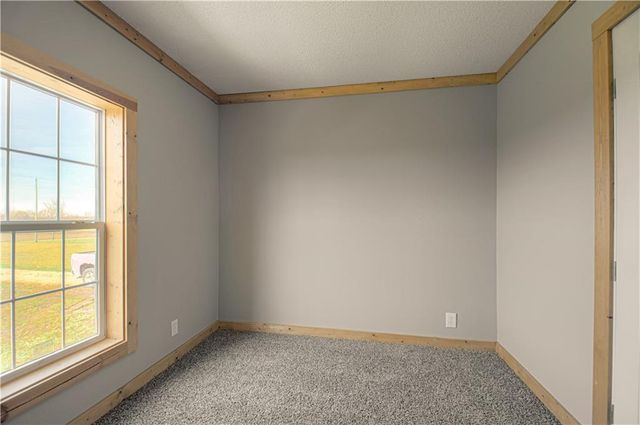 139 SW 1521st Road, Kingsville, MO 64061