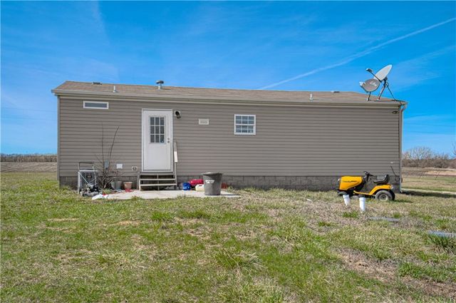 139 SW 1521st Road, Kingsville, MO 64061