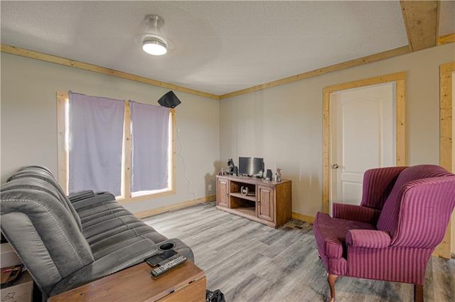 139 SW 1521st Road, Kingsville, MO 64061