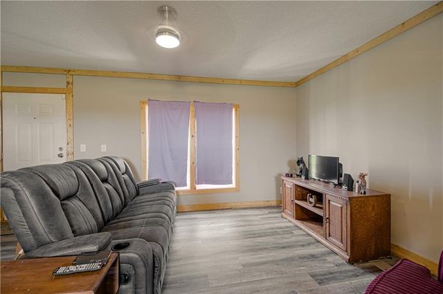 139 SW 1521st Road, Kingsville, MO 64061