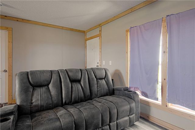 139 SW 1521st Road, Kingsville, MO 64061