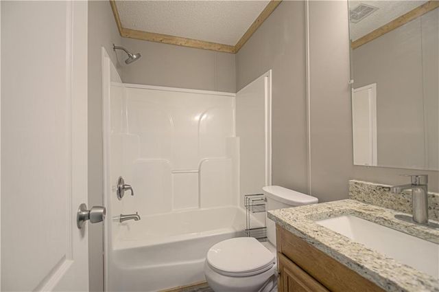 139 SW 1521st Road, Kingsville, MO 64061