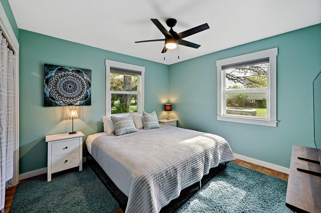 24807 Martin LN, Spicewood, TX 78669