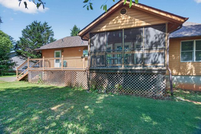 294 Cedar Canyon Drive, Spartanburg, SC 29307