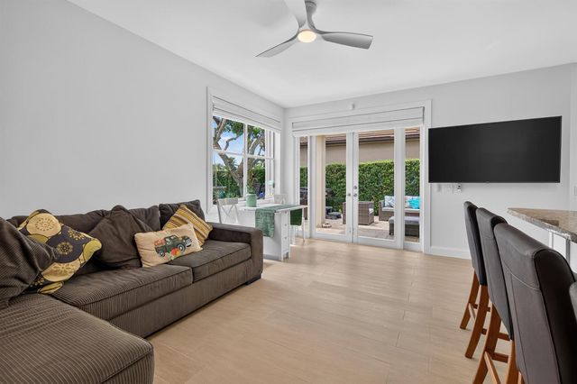 229 E Bayridge Drive, Weston, FL 33326