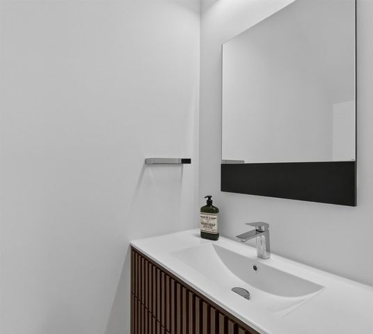229 E Bayridge Drive, Weston, FL 33326