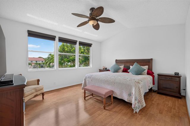 229 E Bayridge Drive, Weston, FL 33326
