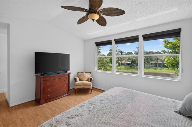 229 E Bayridge Drive, Weston, FL 33326