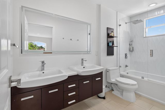 229 E Bayridge Drive, Weston, FL 33326