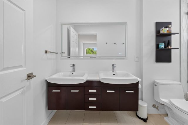 229 E Bayridge Drive, Weston, FL 33326