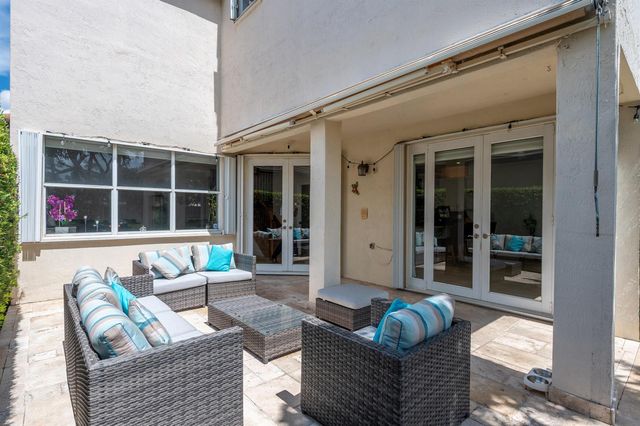 229 E Bayridge Drive, Weston, FL 33326