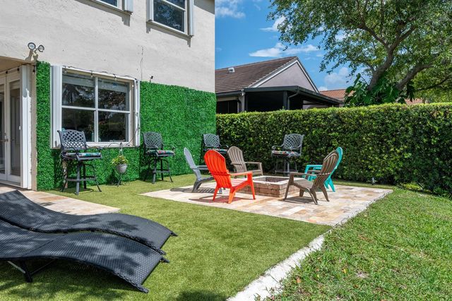 229 E Bayridge Drive, Weston, FL 33326