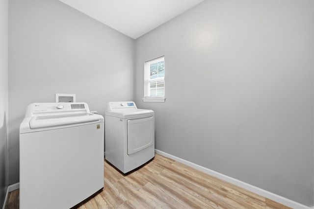 3335 Silver City Court, Montgomery, IL 60538