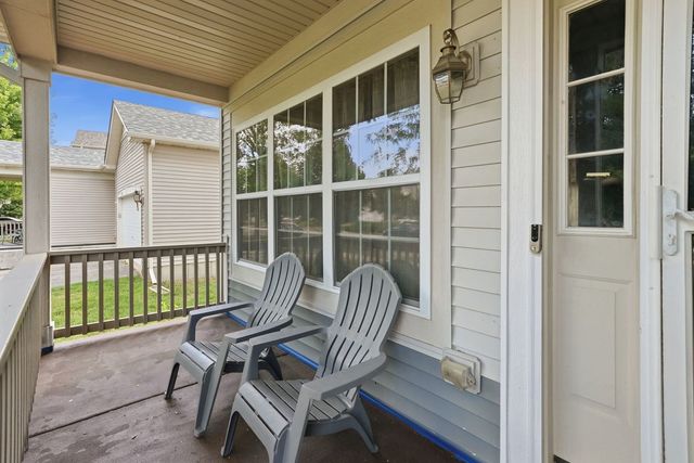 3335 Silver City Court, Montgomery, IL 60538