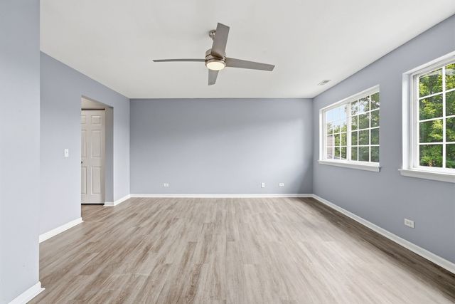 3335 Silver City Court, Montgomery, IL 60538
