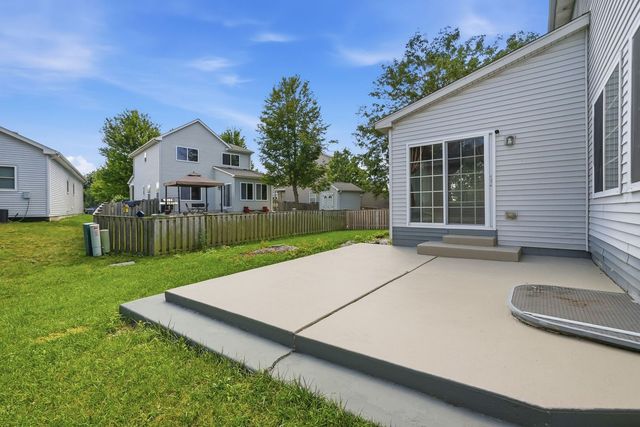 3335 Silver City Court, Montgomery, IL 60538