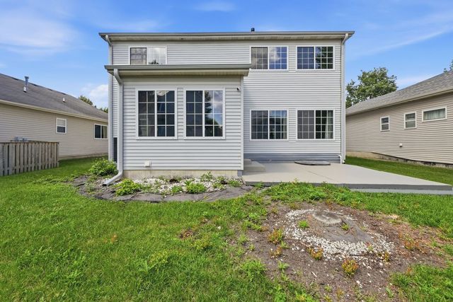 3335 Silver City Court, Montgomery, IL 60538