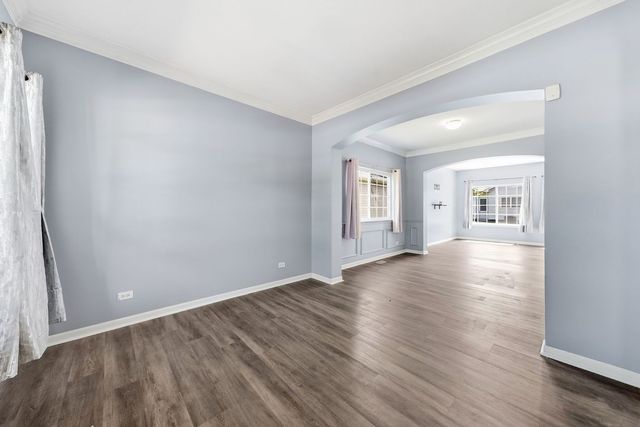 3335 Silver City Court, Montgomery, IL 60538