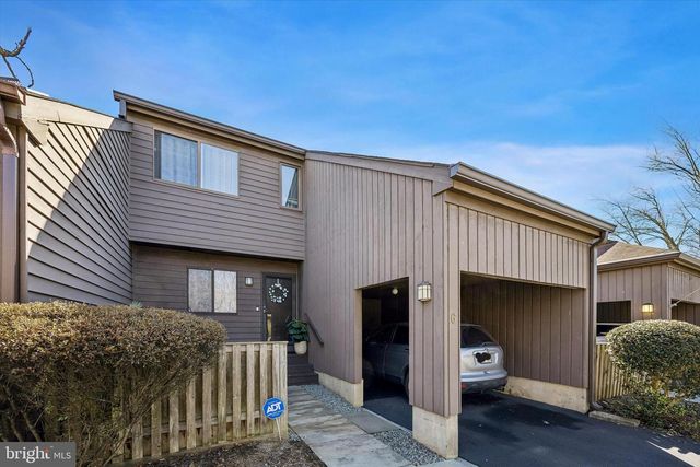 6 REBECCA CT, Trenton, NJ 08628