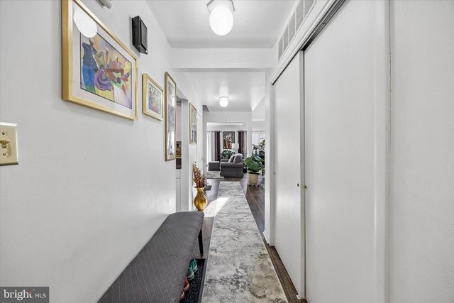 6 REBECCA CT, Trenton, NJ 08628