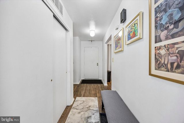 6 REBECCA CT, Trenton, NJ 08628