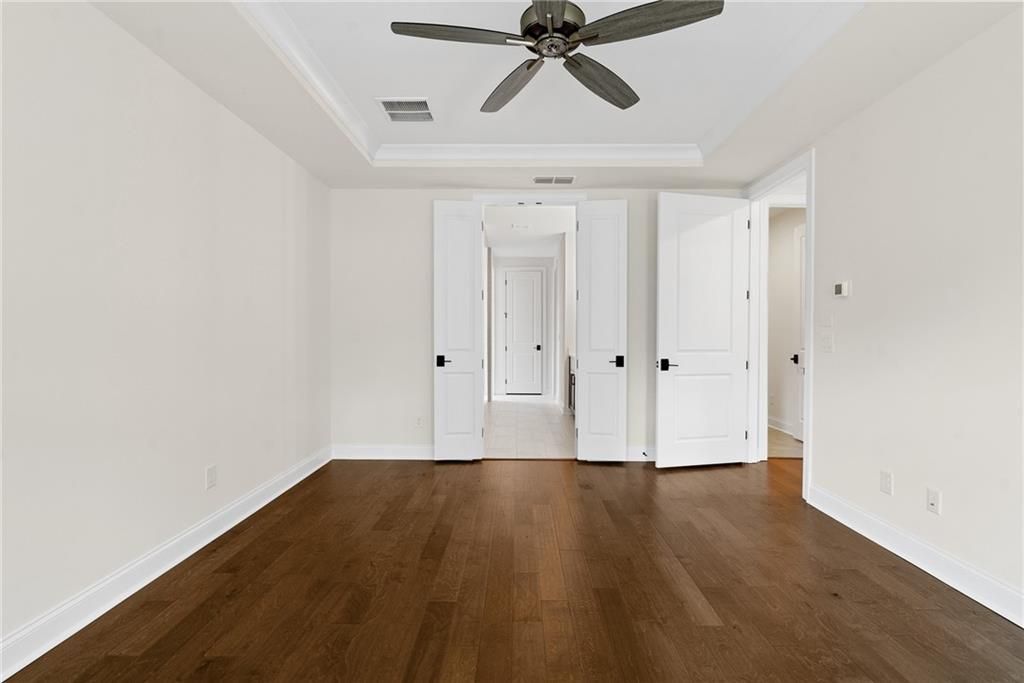 Image 12 of property listing at 551 Pearl Street, Cumming, GA 30040