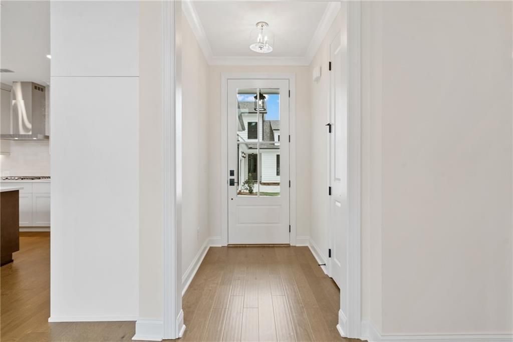 Image 2 of property listing at 551 Pearl Street, Cumming, GA 30040