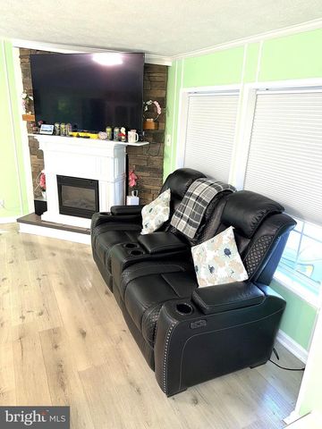 275 JANETS CT, Lothian, MD 20711