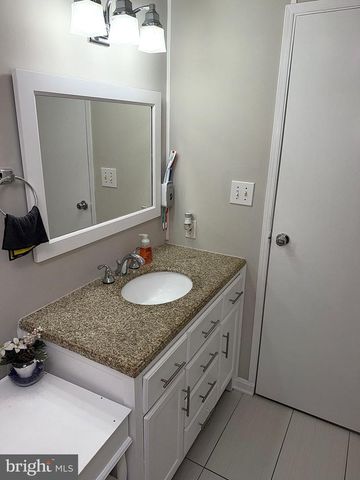 275 JANETS CT, Lothian, MD 20711