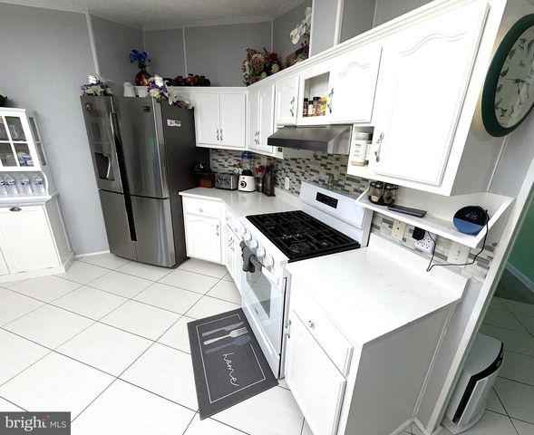 275 JANETS CT, Lothian, MD 20711