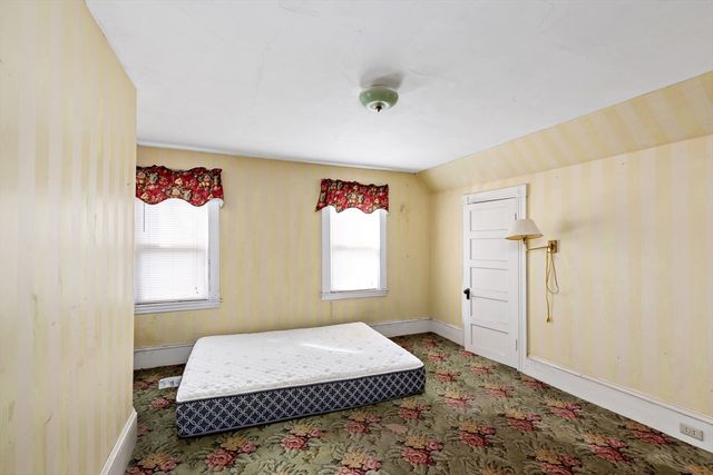 437 Main St, Wareham, MA 02571