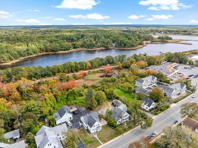 437 Main St, Wareham, MA 02571