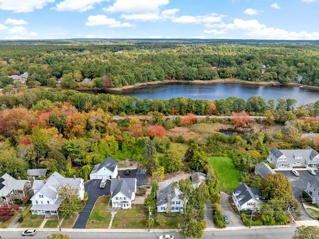 437 Main St, Wareham, MA 02571