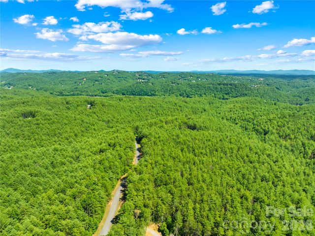 6104 COLLETTE RIDGE Circle, Collettsville, NC 28611