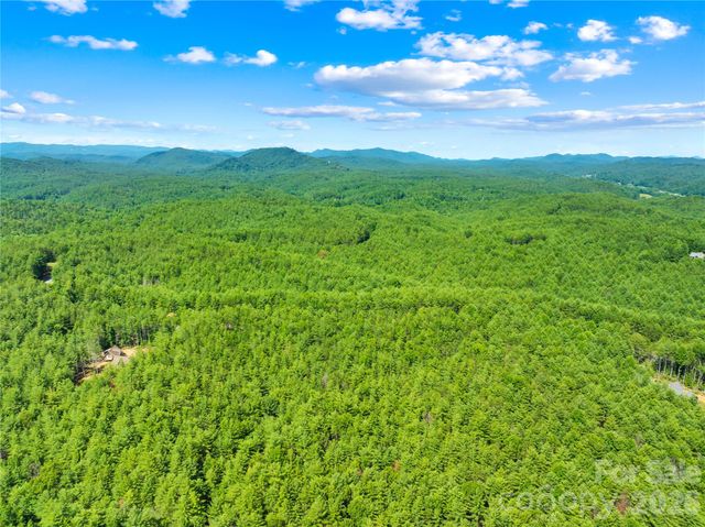 6104 COLLETTE RIDGE Circle, Collettsville, NC 28611