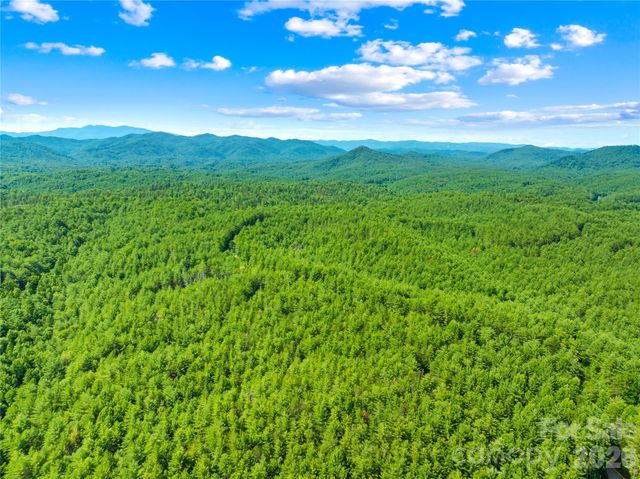 6104 COLLETTE RIDGE Circle, Collettsville, NC 28611