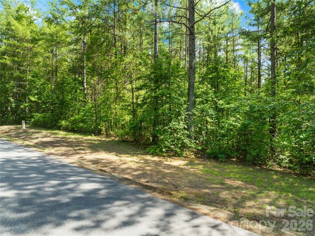 6104 COLLETTE RIDGE Circle, Collettsville, NC 28611
