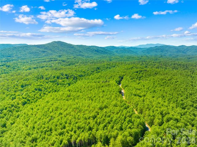 6104 COLLETTE RIDGE Circle, Collettsville, NC 28611
