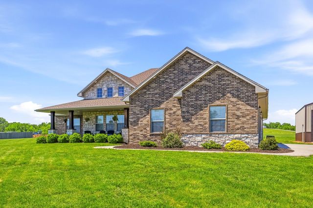 1712 S Songbird Circle, Nixa, MO 65714