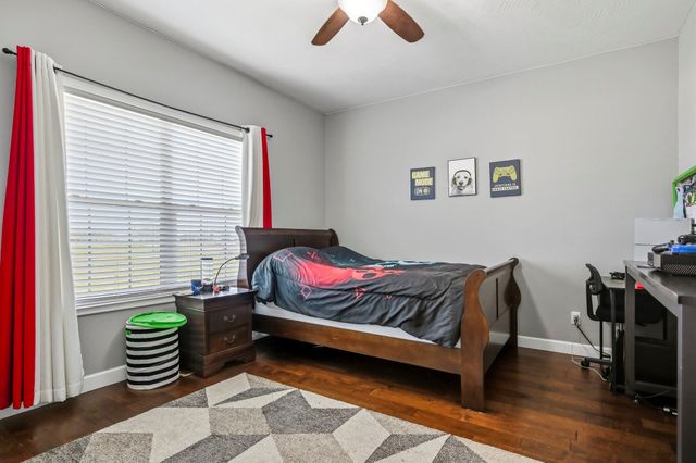 1712 S Songbird Circle, Nixa, MO 65714